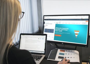 Hubspot text messaging