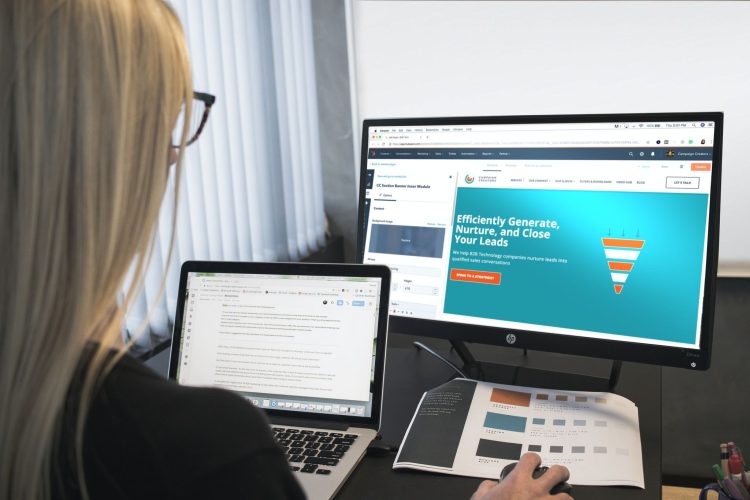 Hubspot text messaging